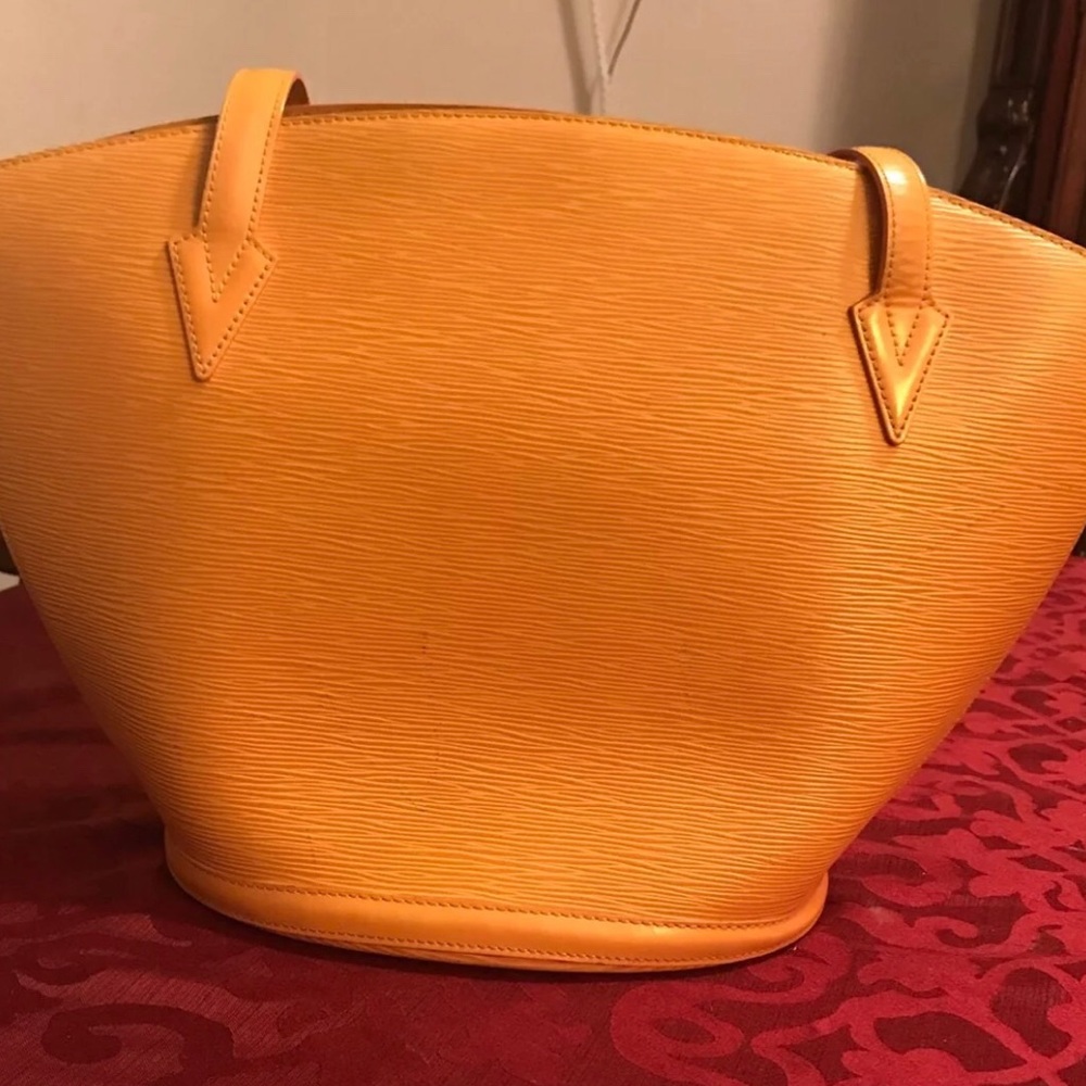 🔥FINAL SALE🔥EPI LV BAG